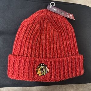 Chicago Blackhawks Adidas Women's Cuffed Knit Beanie Hat - Red BRAND NEW